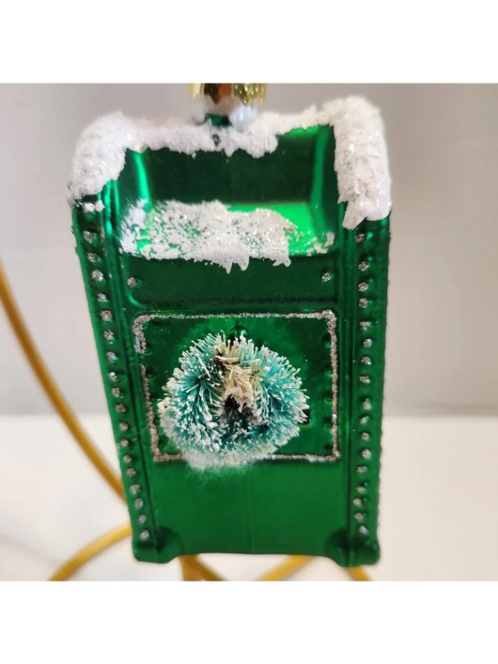 Place and Time Jo-Anne Fabrics Ceramics Green and White Mail Box - New